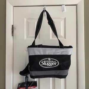 LOUISVILLE SLUGGER SERIES 3 LIFT NON WHEELED BAG NWT